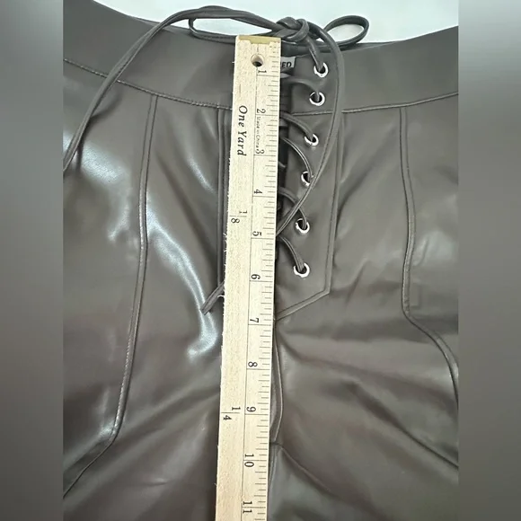 Rumored Straight Shooter  Lace-Up Pants in Black Coffee Size Small Pre-owned - Picture 11 of 12